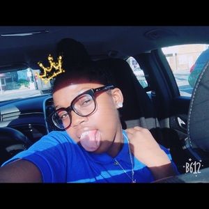 Meet your Posher, Dejah